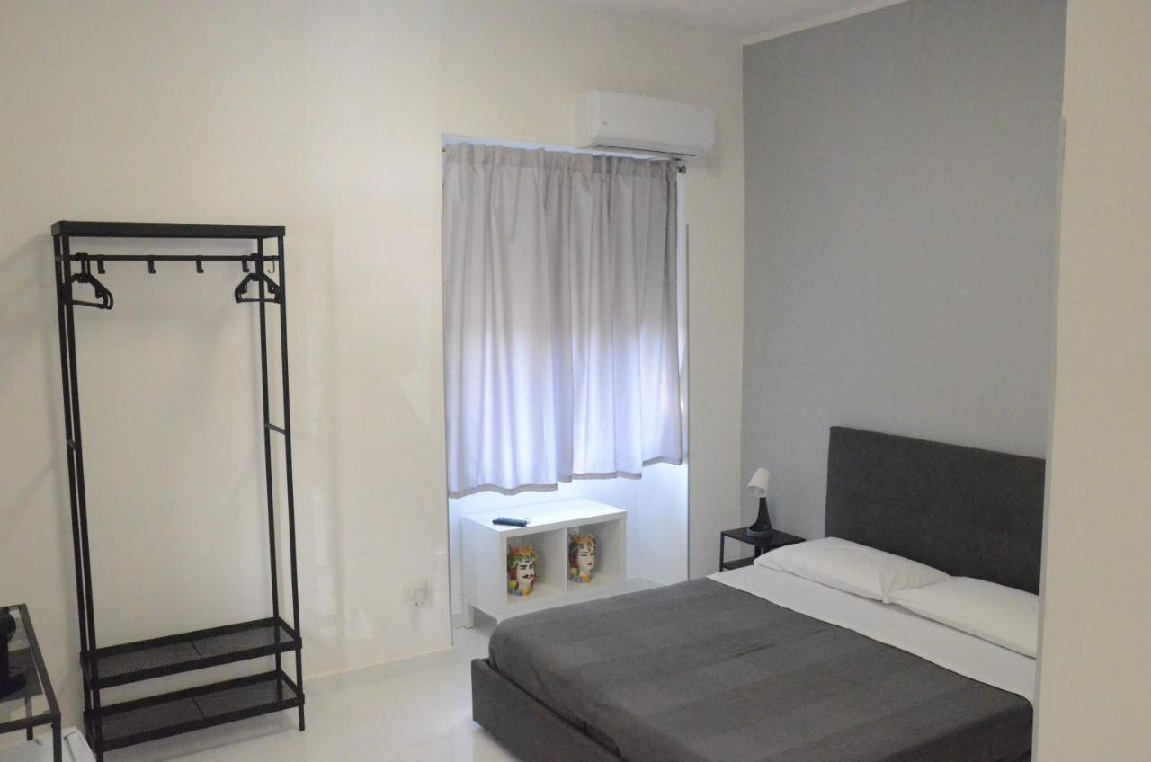 Casa Gale - House In Catania Center Apartment Екстериор снимка